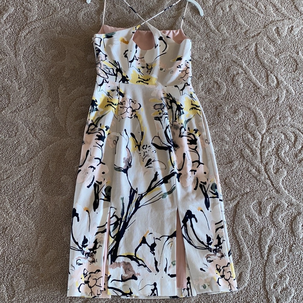 Dress - Picture 8 of 8